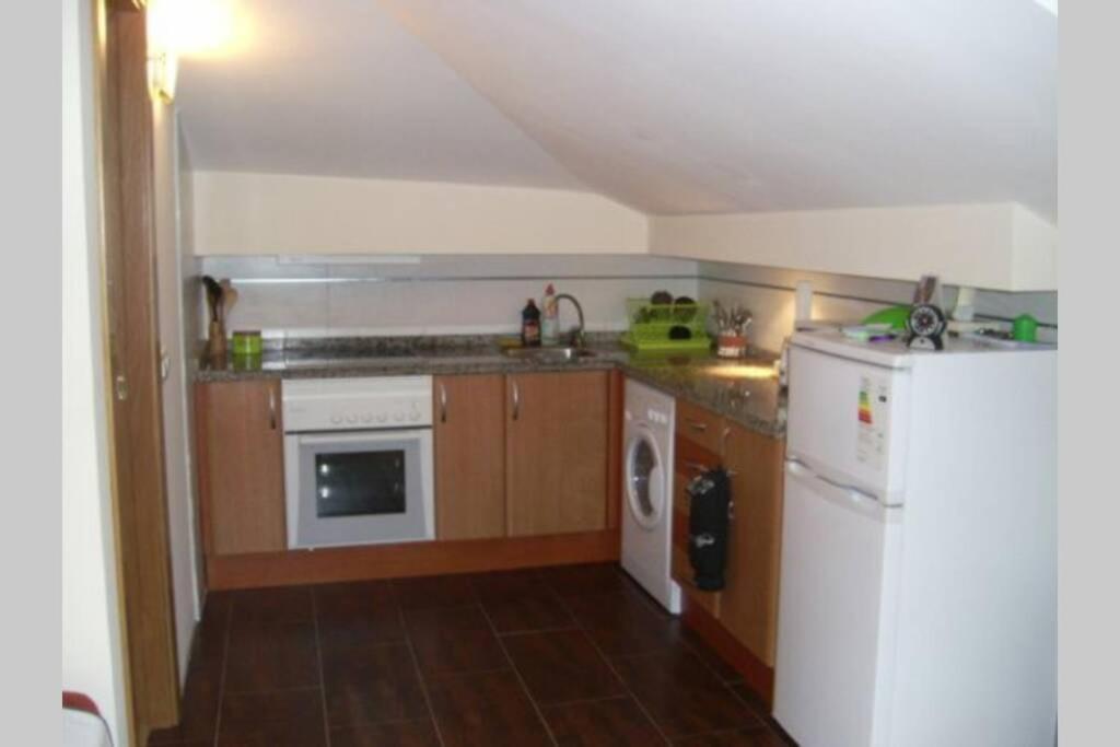 Apartamentosarturo Llanes Laplaza Atico Centrico Extérieur photo